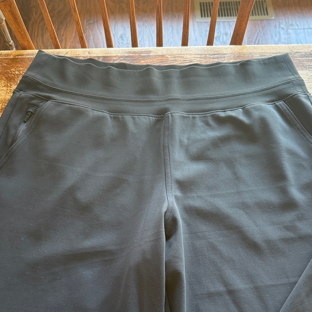 Athleta Wide Leg Pants in Black - Picture 2 of 8